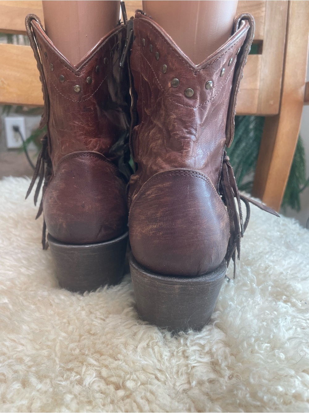 IDLLWIND*Fueled by Miranda Lambert* Brown Leather fringe studs Ankle boots 8.5 - Picture 4 of 8
